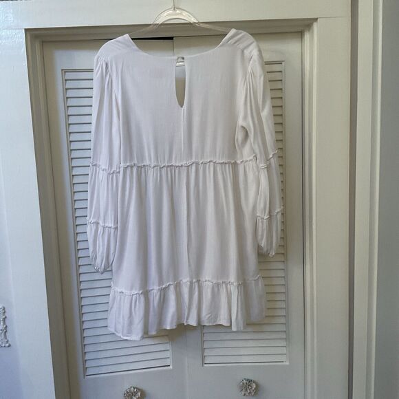 Showpo Summer Soul Dress White Ruffled Bottom Lightweight, Size 8 - Picture 10 of 16